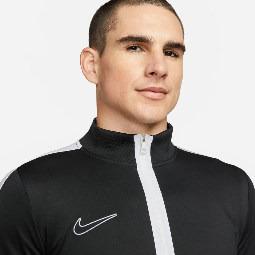 Chaqueta NIKE Negra Blanca - DR1681-010