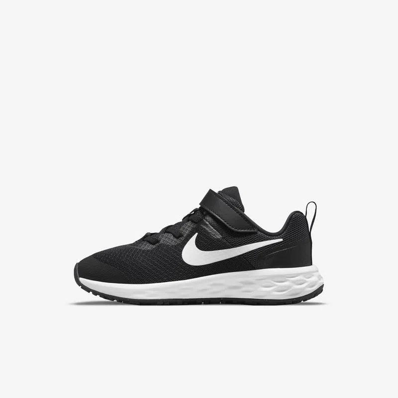 Tenis Nike Junior Revolution 6 NN Negro Blanco - DD1095-003