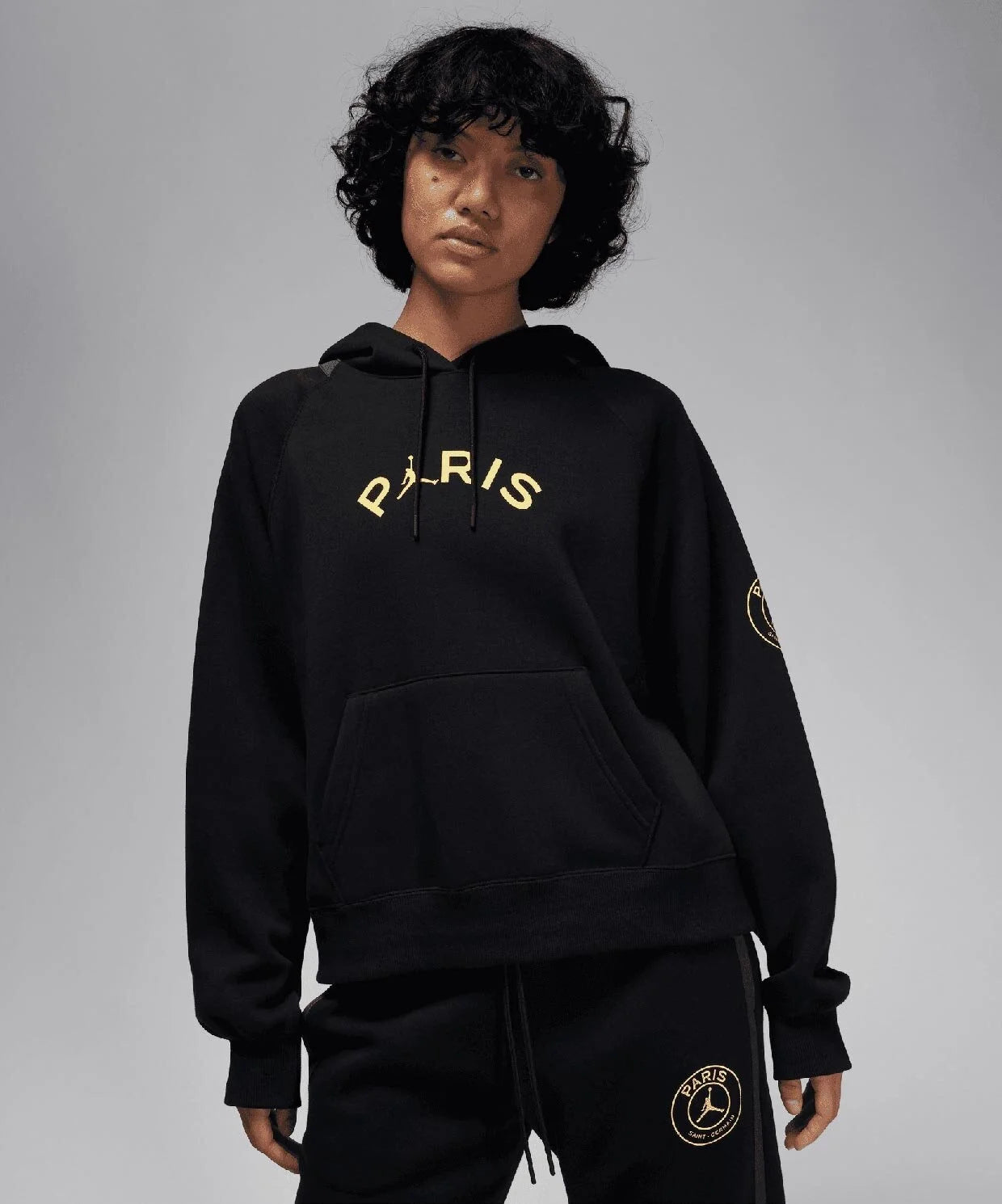 Hoodye NIKE Dama Cuello Redondo Negro Paris- FN5176-010