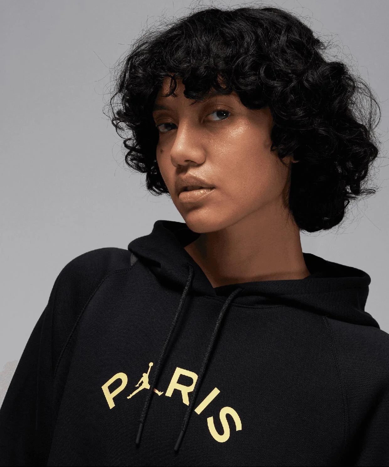 Hoodye NIKE Dama Cuello Redondo Negro Paris- FN5176-010