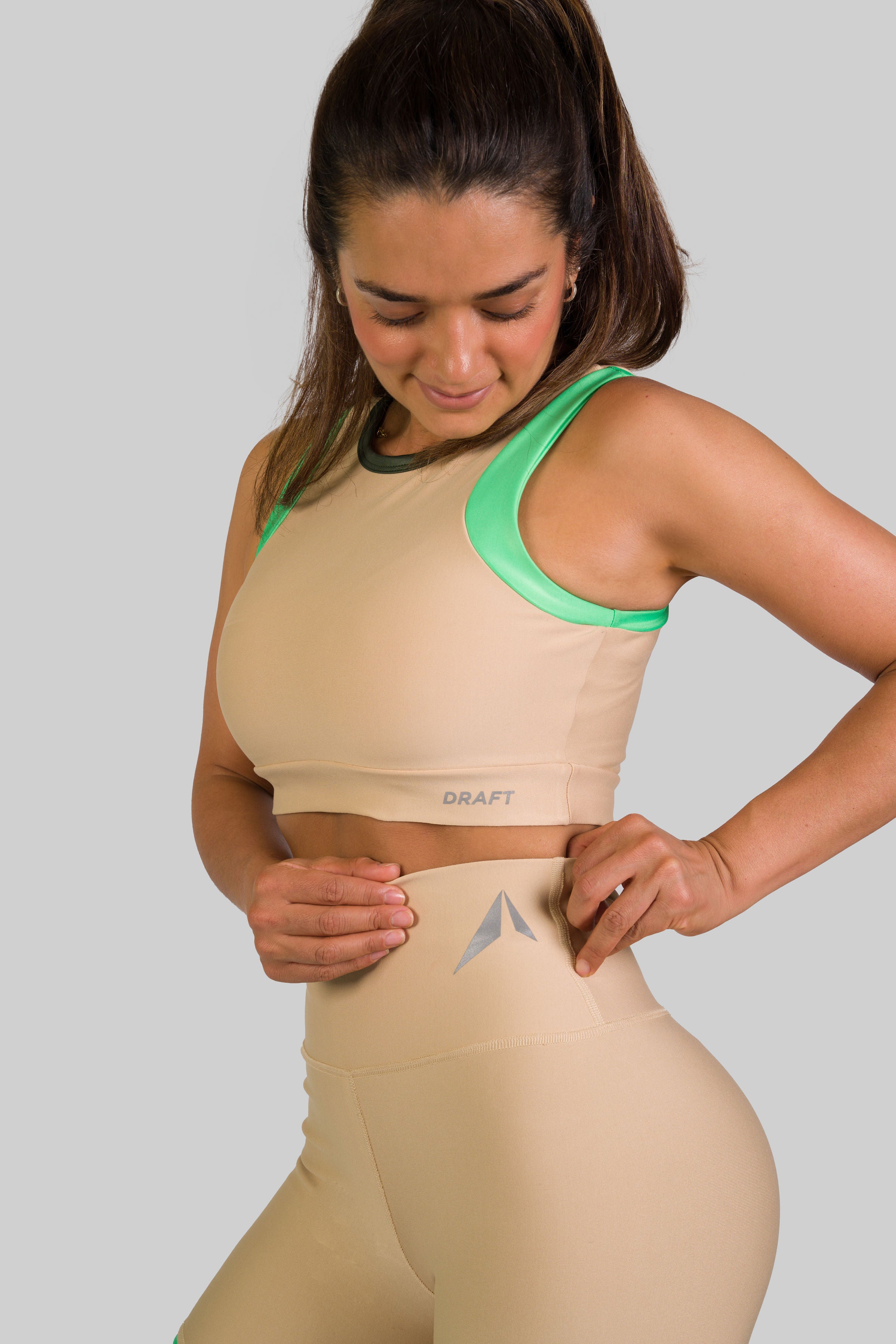 Conjunto Top y leggings Beige Alas Draft - 900-NUDE