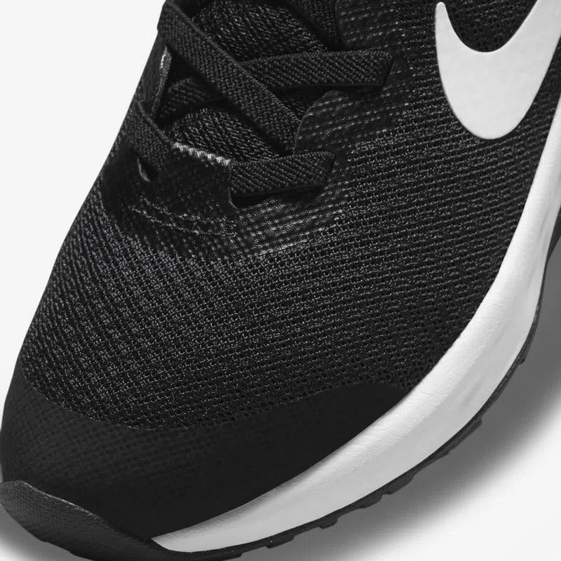 Tenis Nike Junior Revolution 6 NN Negro Blanco - DD1095-003